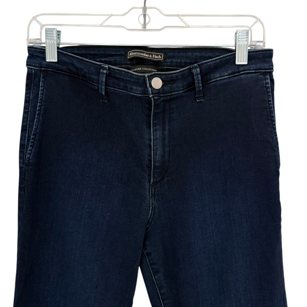 Abercrombie & Fitch High Rise Wide Leg Flare Wash Flare Jeans Size 29/33R - Picture 3 of 9